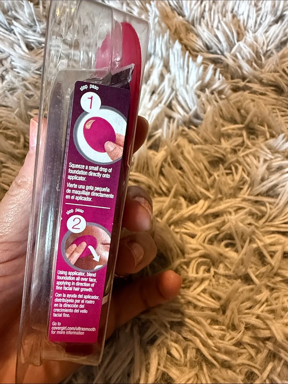 COVERGIRL Ultra Smooth Foundation with Applicator with Creamy Natural